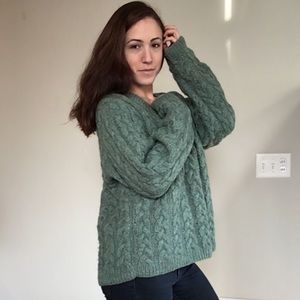HANDKNIT green wool oversized sweater OS